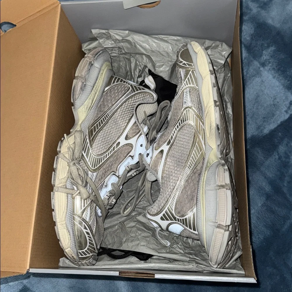 Balenciaga 3XL Eggshell Sz 13 - Picture 14 of 14